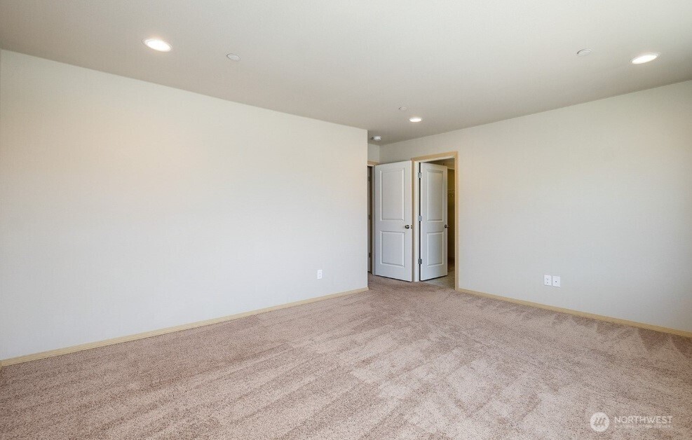 1033 Banyan Street , Bremerton, WA 98310