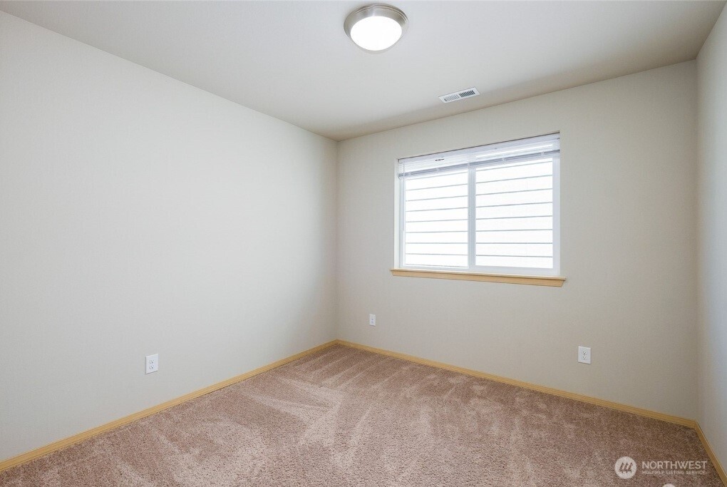 1033 Banyan Street , Bremerton, WA 98310