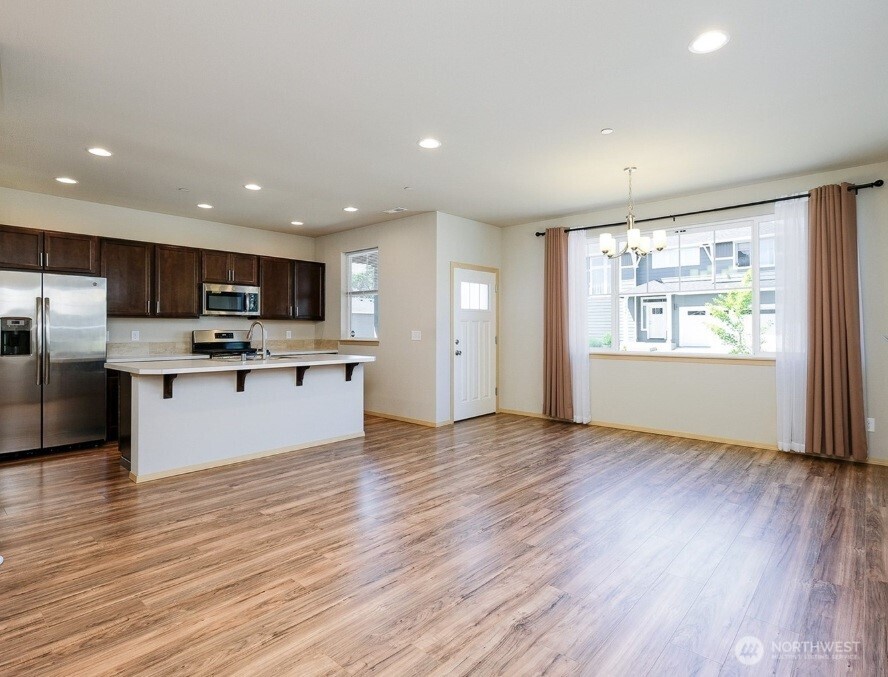 1033 Banyan Street , Bremerton, WA 98310