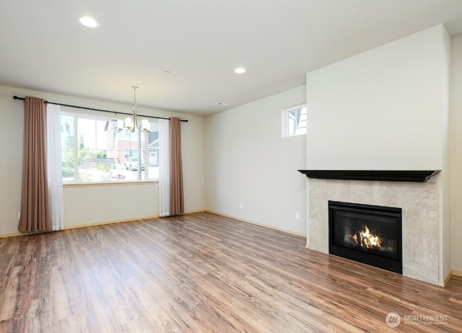 1033 Banyan Street , Bremerton, WA 98310