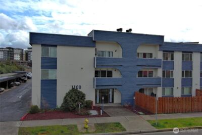 1100 Harrington Avenue NE #205, Renton, WA 98056