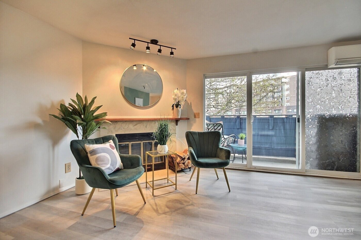 1100 Harrington Avenue NE #205, Renton, WA 98056