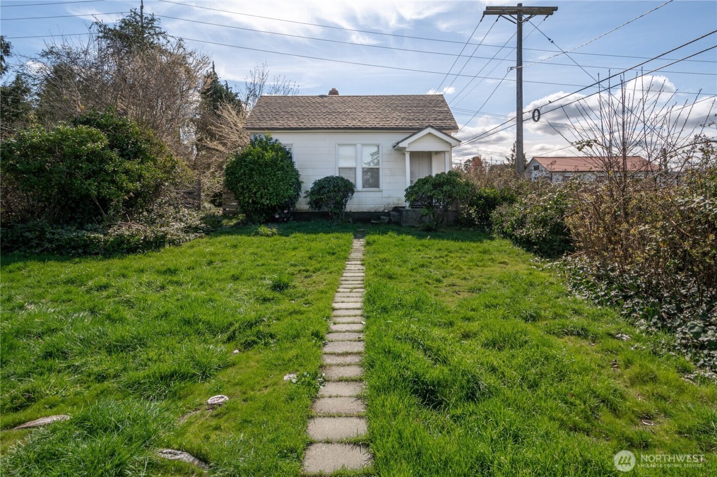 2202 E 32nd Street , Tacoma, WA 98404