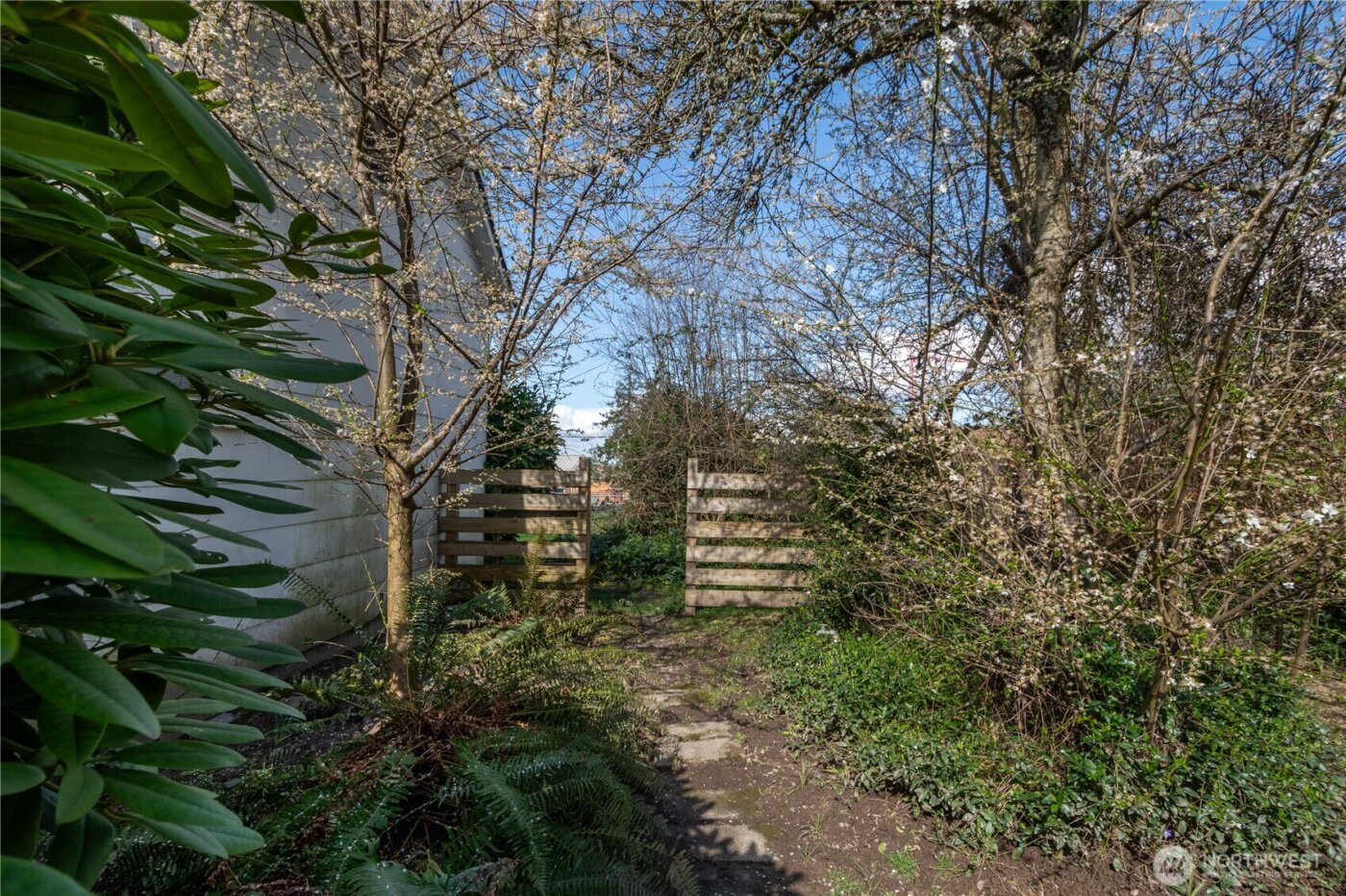 2202 E 32nd Street , Tacoma, WA 98404