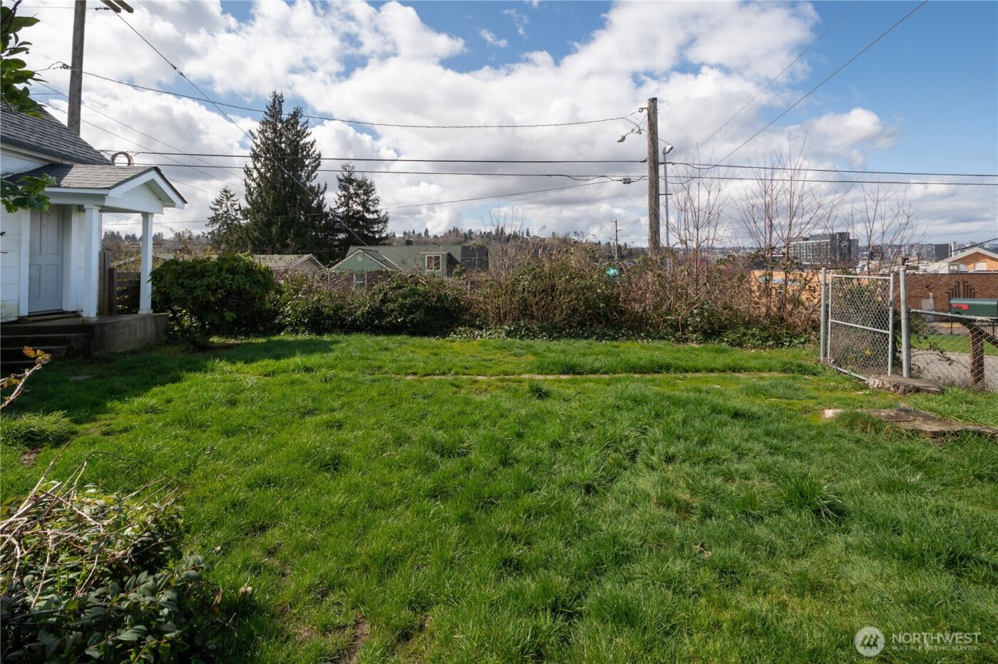 2202 E 32nd Street , Tacoma, WA 98404