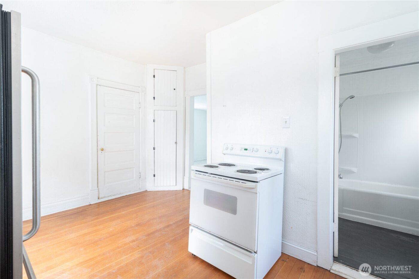 2202 E 32nd Street , Tacoma, WA 98404