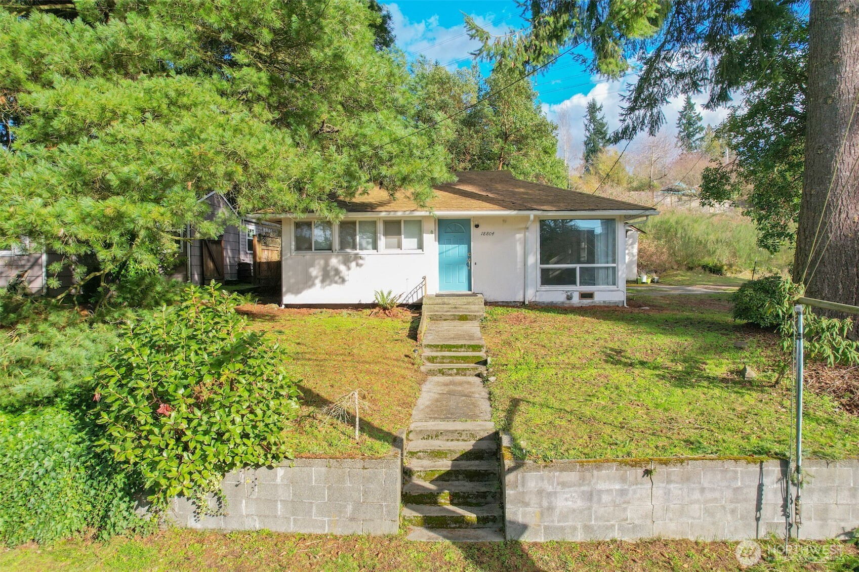 18804 10th Avenue NE, Shoreline, WA 98155-2211