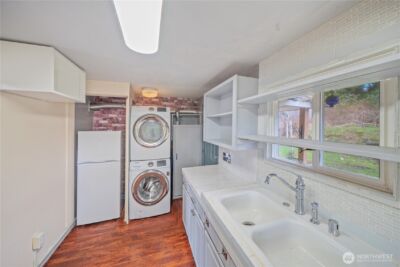 18804 10th Avenue NE, Shoreline, WA 98155-2211 - Photo 4