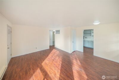 18804 10th Avenue NE, Shoreline, WA 98155-2211 - Photo 6