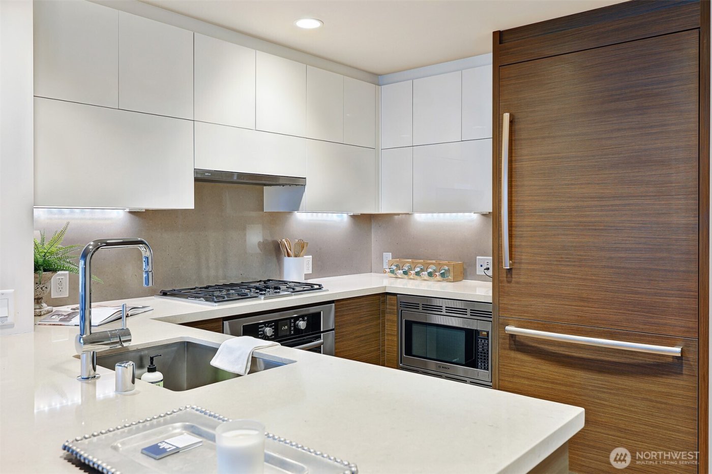 588 Bell Street #2008S, Seattle, WA 98121