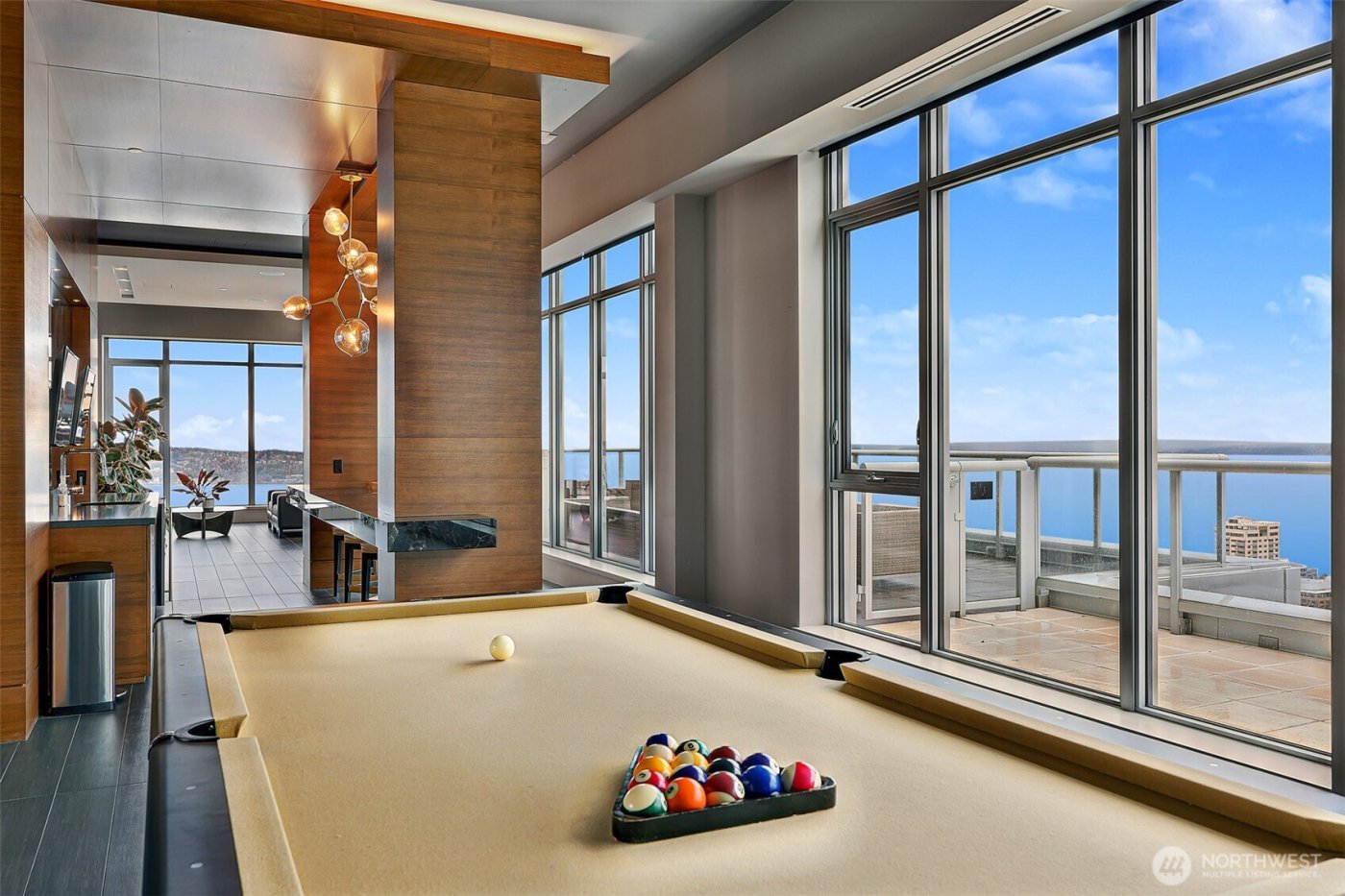 588 Bell Street #2008S, Seattle, WA 98121