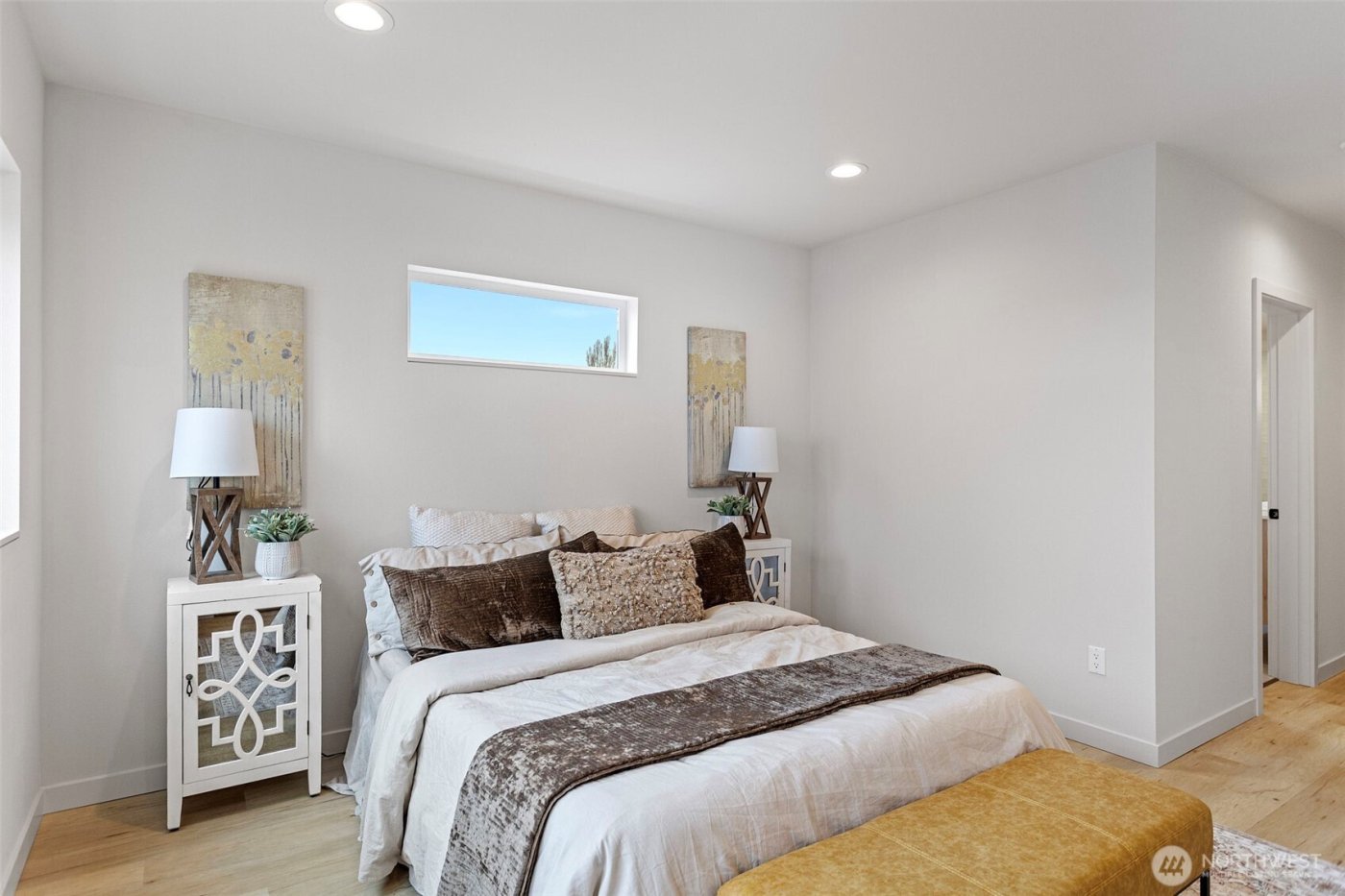 928 NW 57th Street #B, Seattle, WA 98107