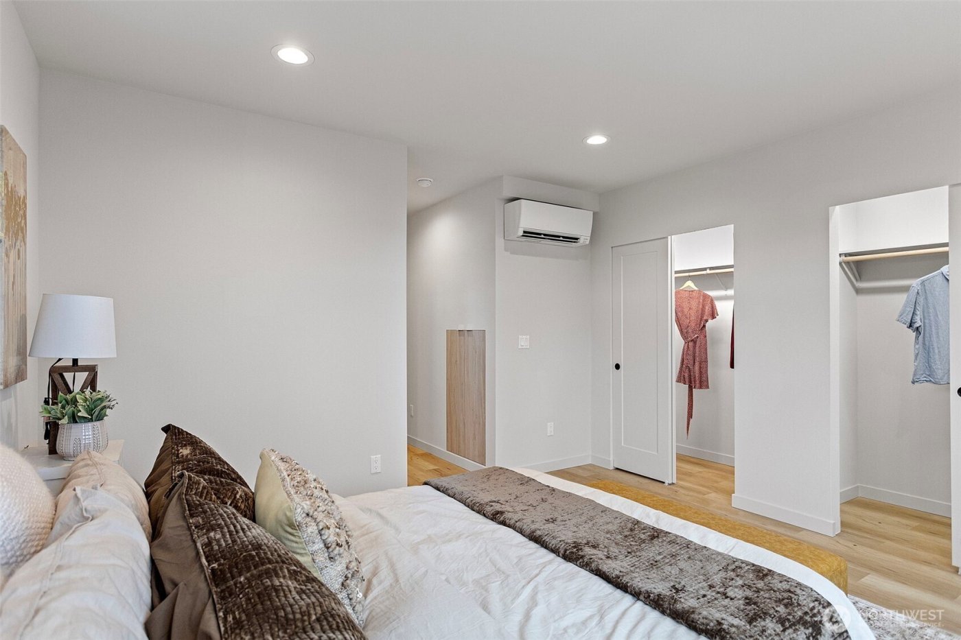 928 NW 57th Street #B, Seattle, WA 98107