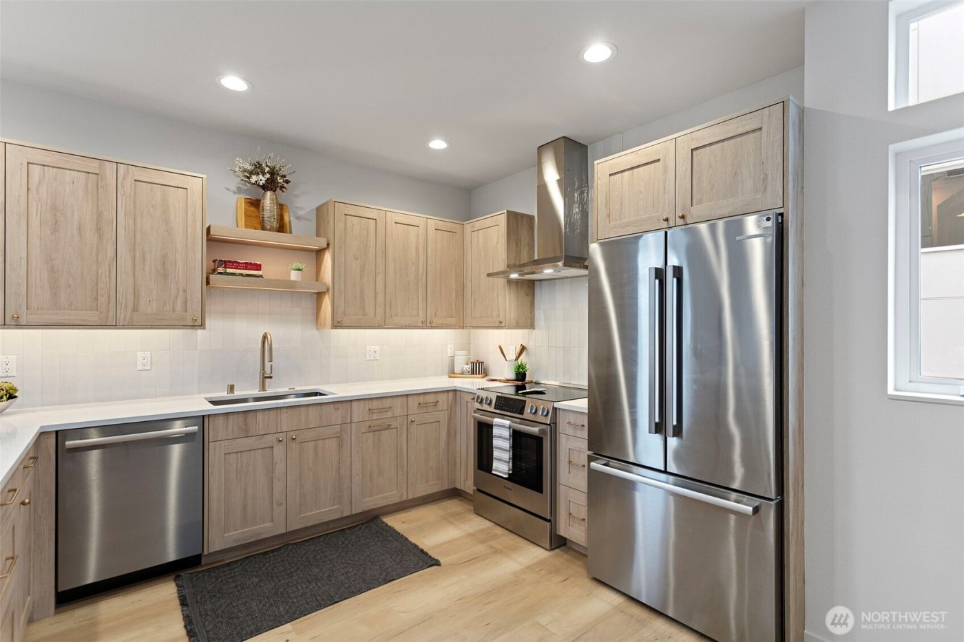 928 NW 57th Street #B, Seattle, WA 98107