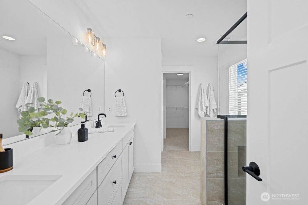 16 160th Place SE, Bothell, WA 98012