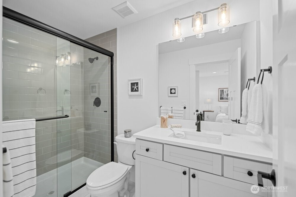 16 160th Place SE, Bothell, WA 98012