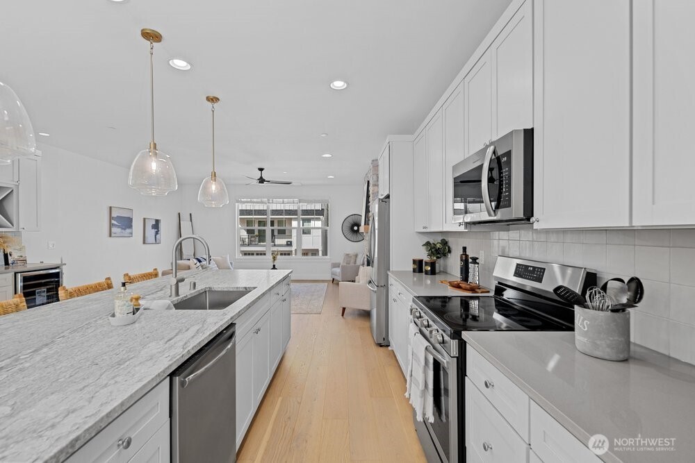 16 160th Place SE, Bothell, WA 98012