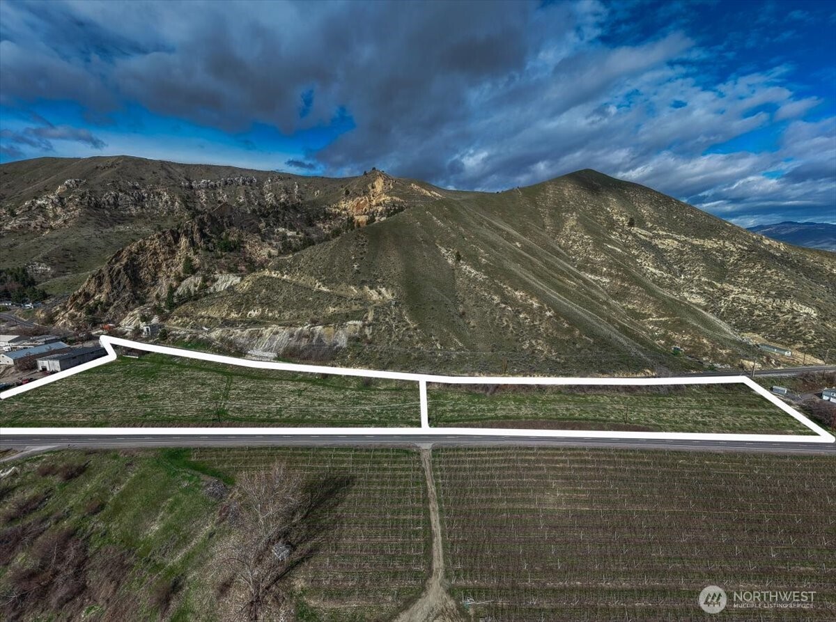 11 Methow Street , Wenatchee, WA 98801