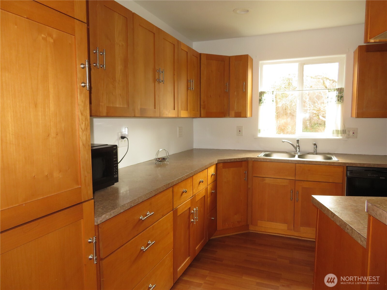 218 Bowes Road , Hoquiam, WA 98550