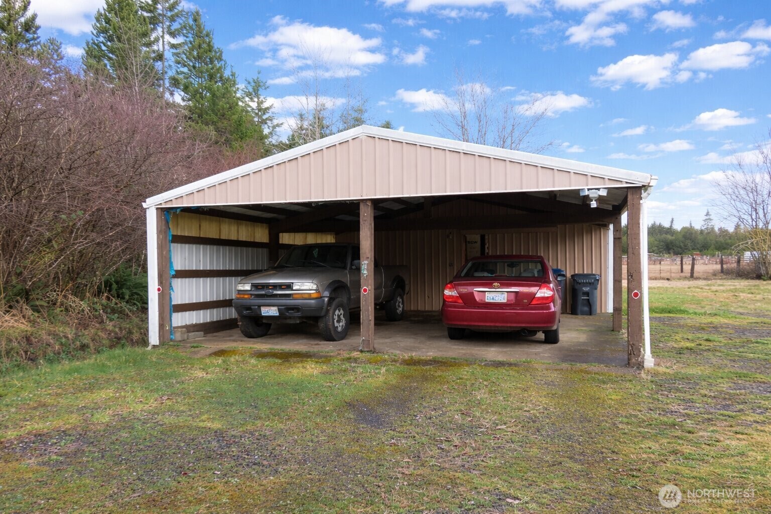 218 Bowes Road , Hoquiam, WA 98550