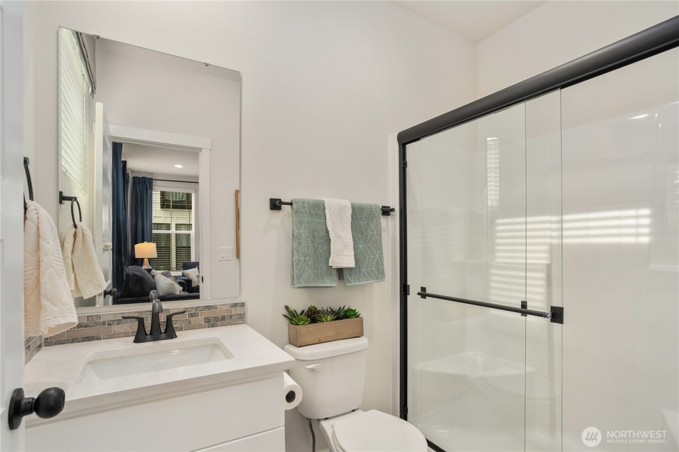 12658 121st Street Ct E #100, Puyallup, WA 98374