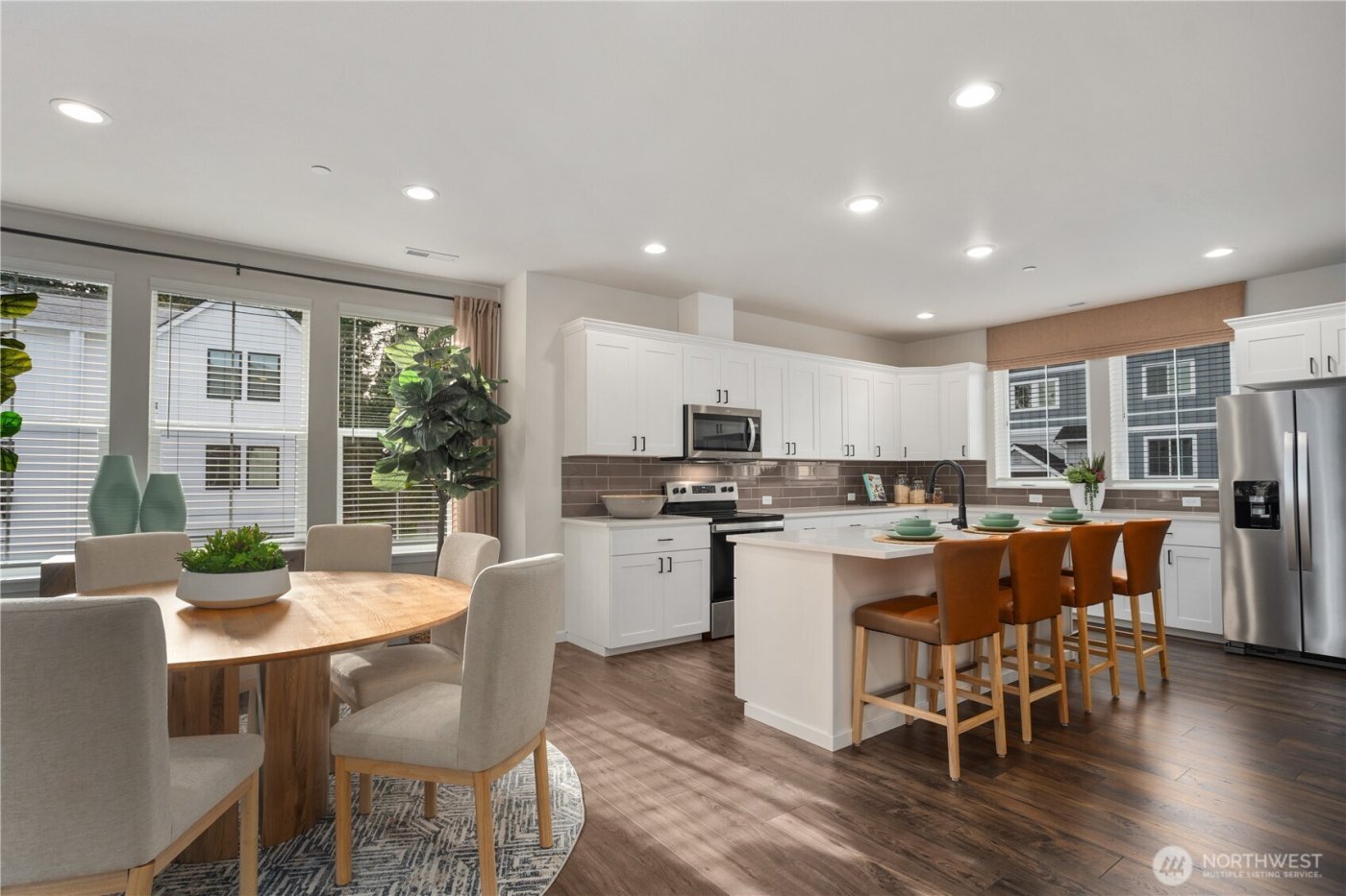 12658 121st Street Ct E #100, Puyallup, WA 98374