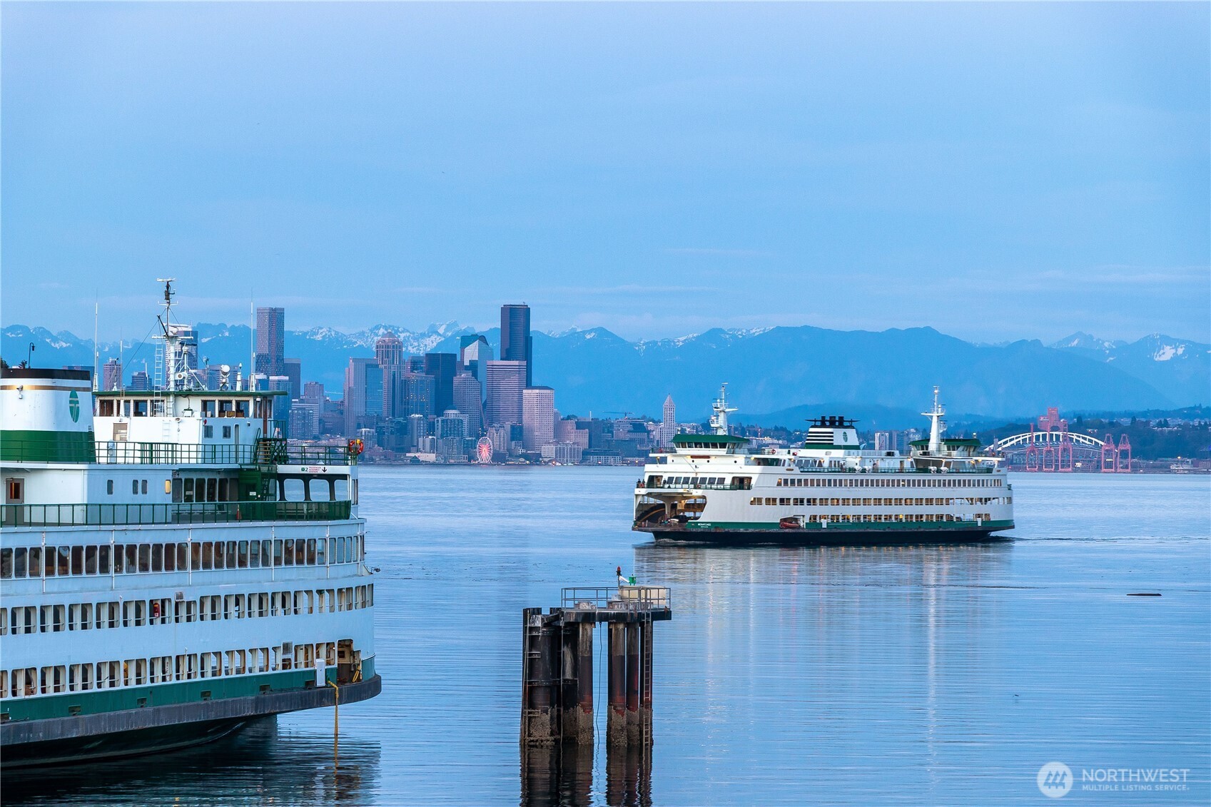 428 Harborview Drive SE #121, Bainbridge Island, WA 98110-2401