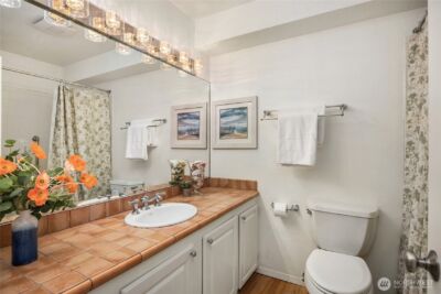 428 Harborview Drive SE #121, Bainbridge Island, WA 98110-2401 - Photo 27