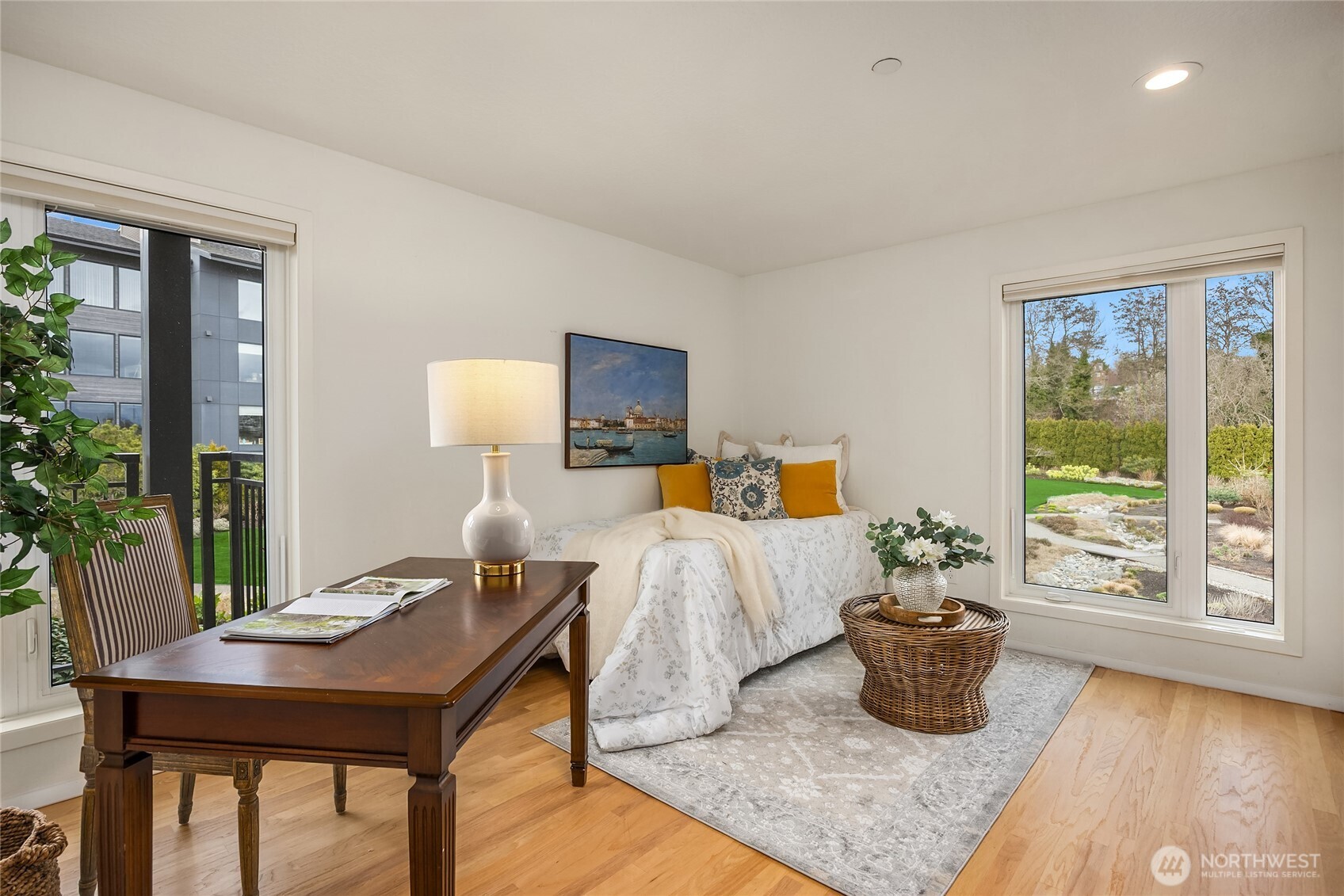428 Harborview Drive SE #121, Bainbridge Island, WA 98110-2401