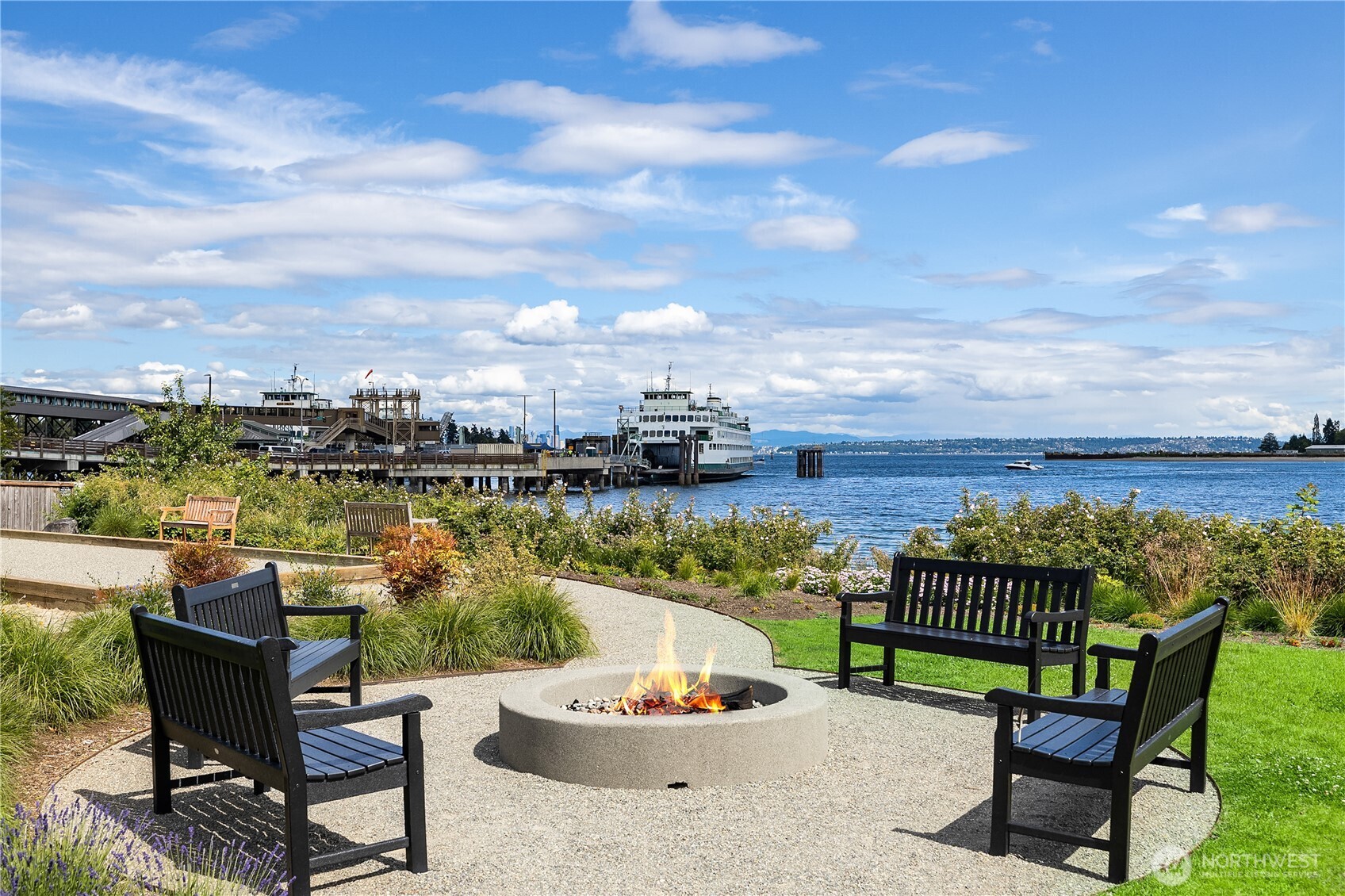 428 Harborview Drive SE #121, Bainbridge Island, WA 98110-2401