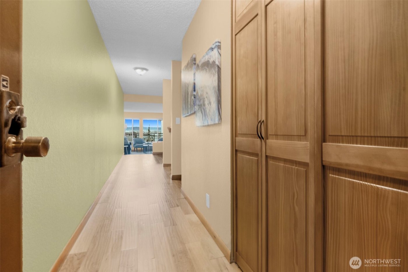 200 James Street #307, Edmonds, WA 98020