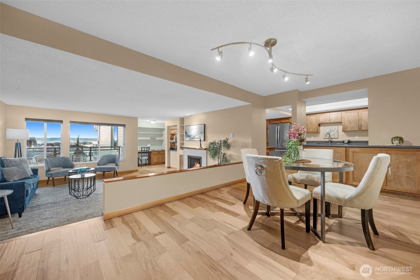 200 James Street #307, Edmonds, WA 98020