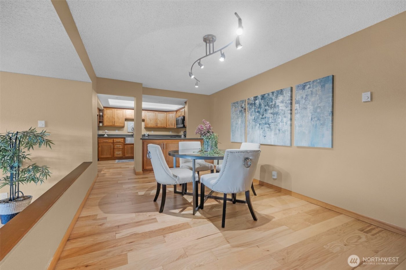 200 James Street #307, Edmonds, WA 98020