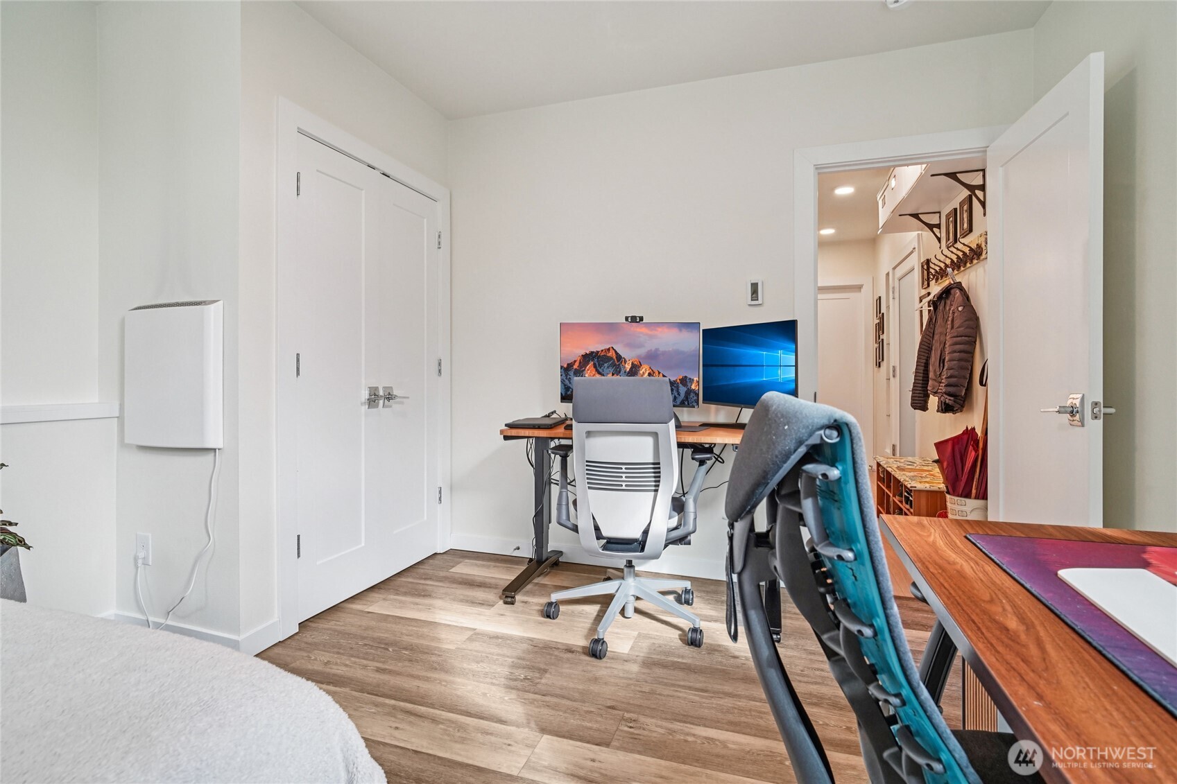 3070 SW Avalon Way #E, Seattle, WA 98126