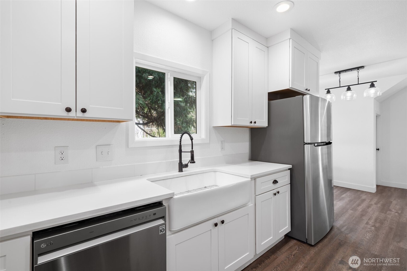 713 N Main Avenue , Ridgefield, WA 98642