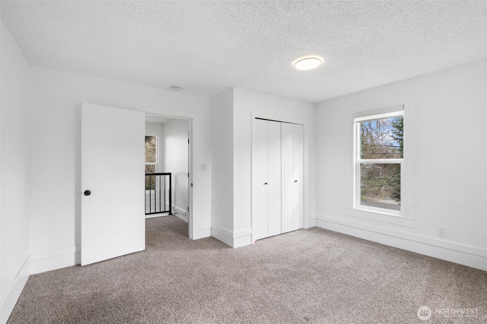 713 N Main Avenue , Ridgefield, WA 98642