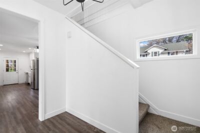 713 N Main Avenue , Ridgefield, WA 98642 - Photo 8