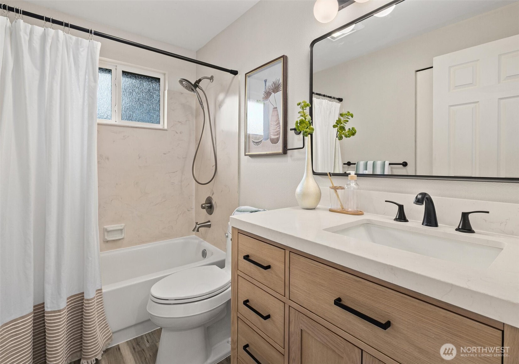 18115 NE 108th Court , Redmond, WA 98052-2866