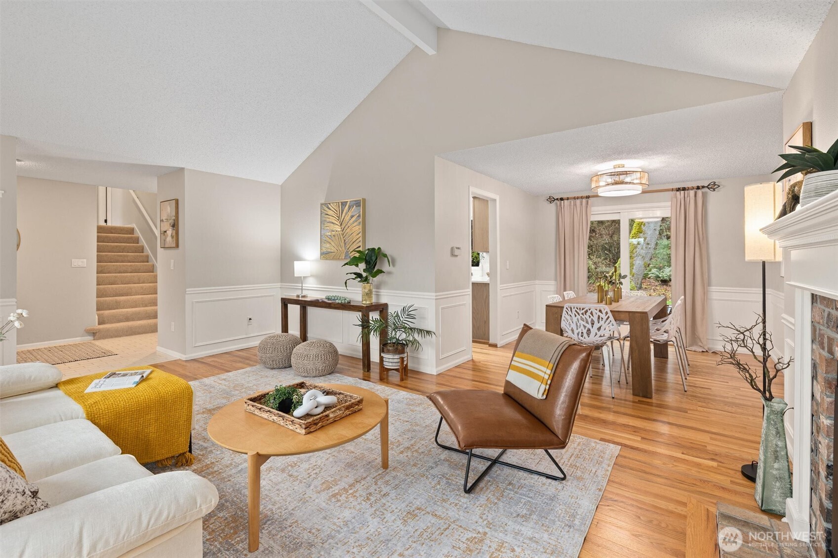 18115 NE 108th Court , Redmond, WA 98052-2866