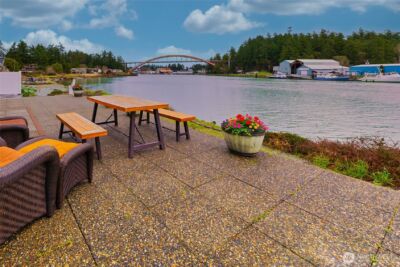 106 Chinook Place , La Conner, WA 98257