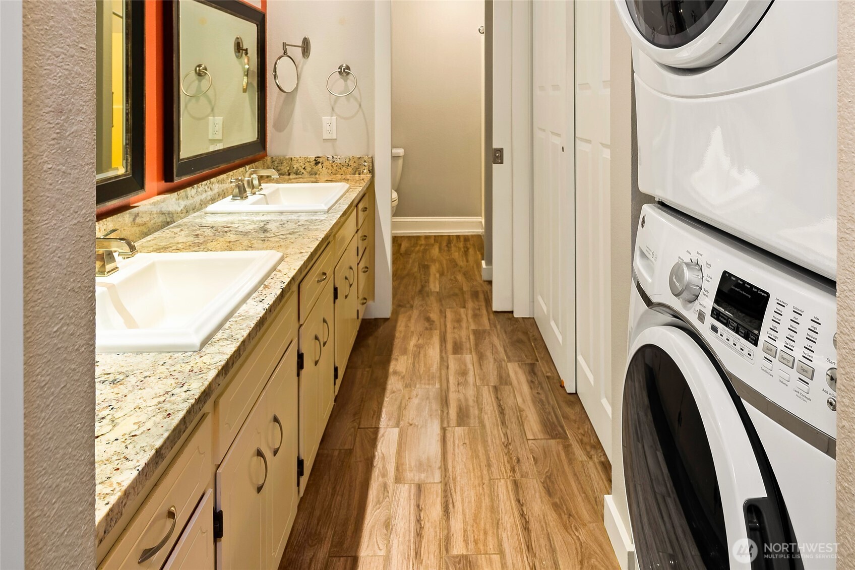 106 Chinook Place , La Conner, WA 98257