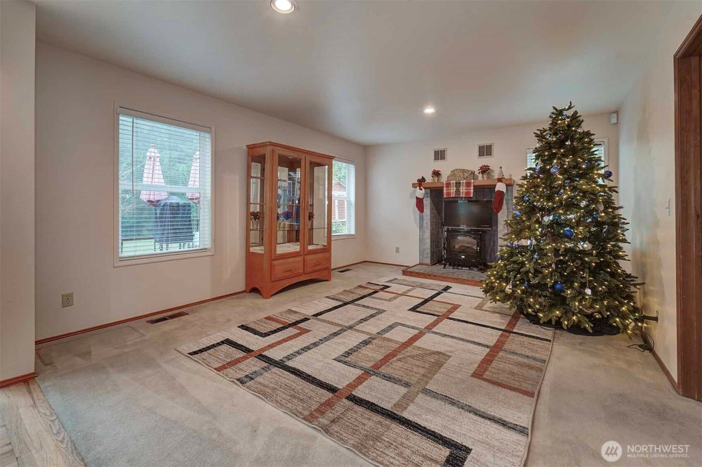 6494 Windward Place NW, Bremerton, WA 98312