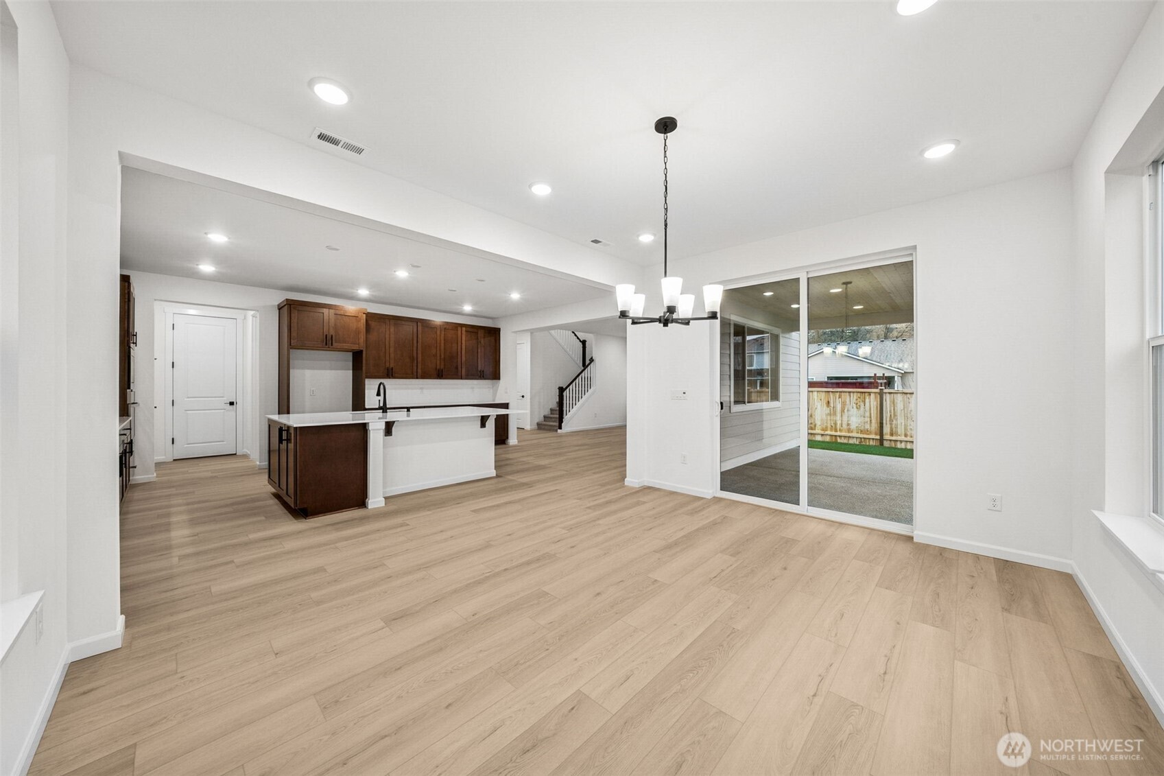 793 S Davis #105, Buckley, WA 98321