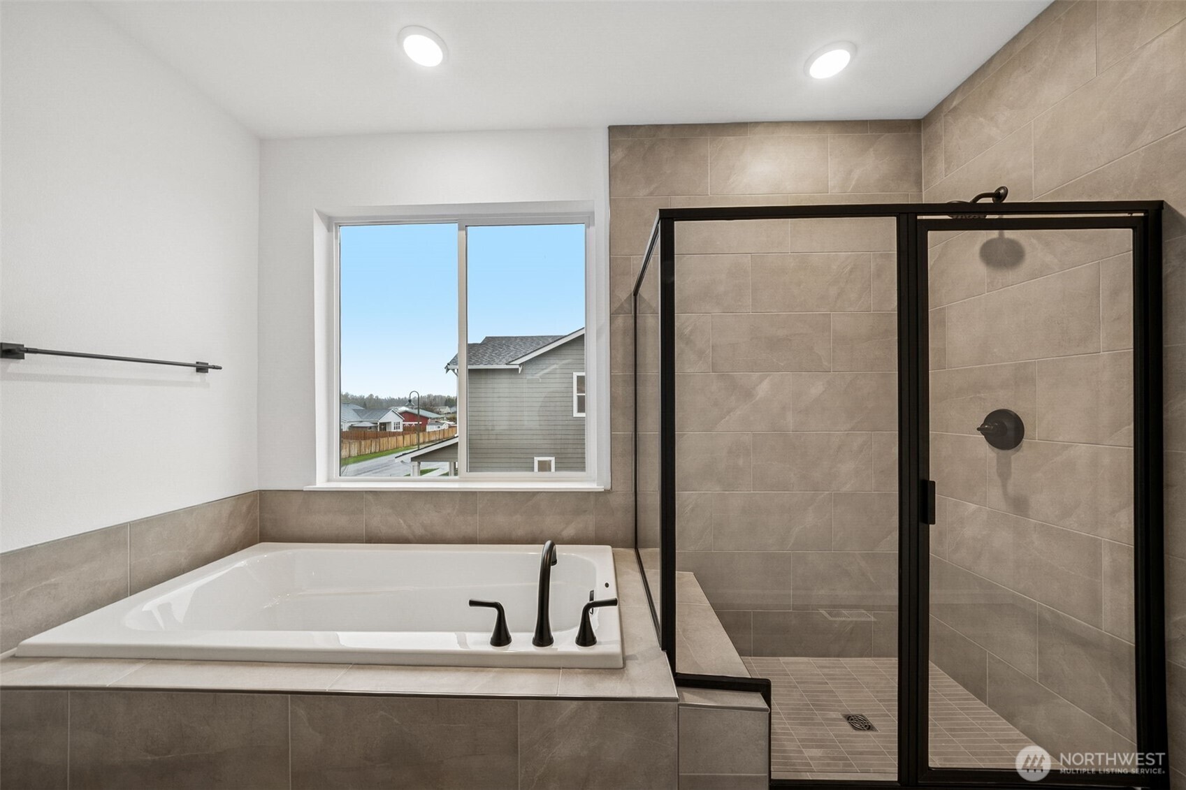 793 S Davis #105, Buckley, WA 98321