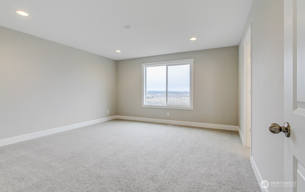 10655 Treasure Drive NW #118, Silverdale, WA 98383