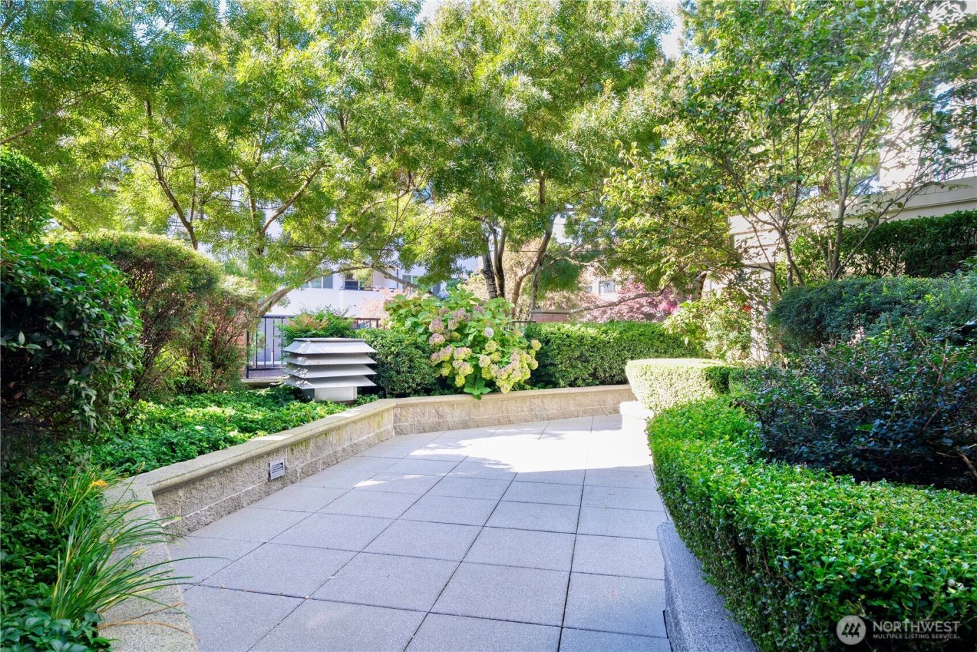 530 4th Avenue W #108, Seattle, WA 98119