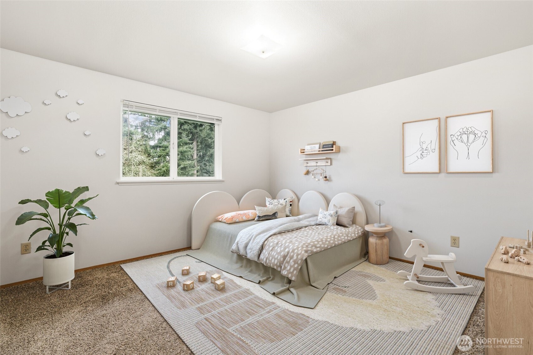 643 School Street SE, Lacey, WA 98503