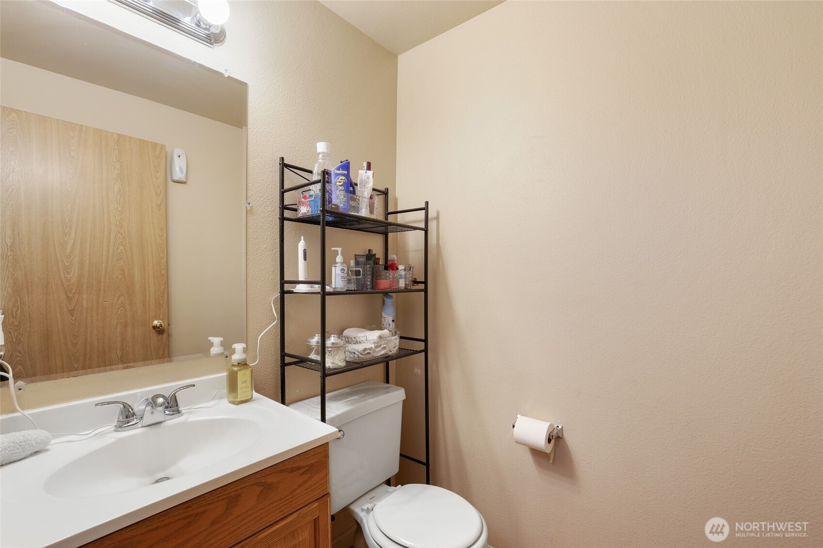 643 School Street SE, Lacey, WA 98503