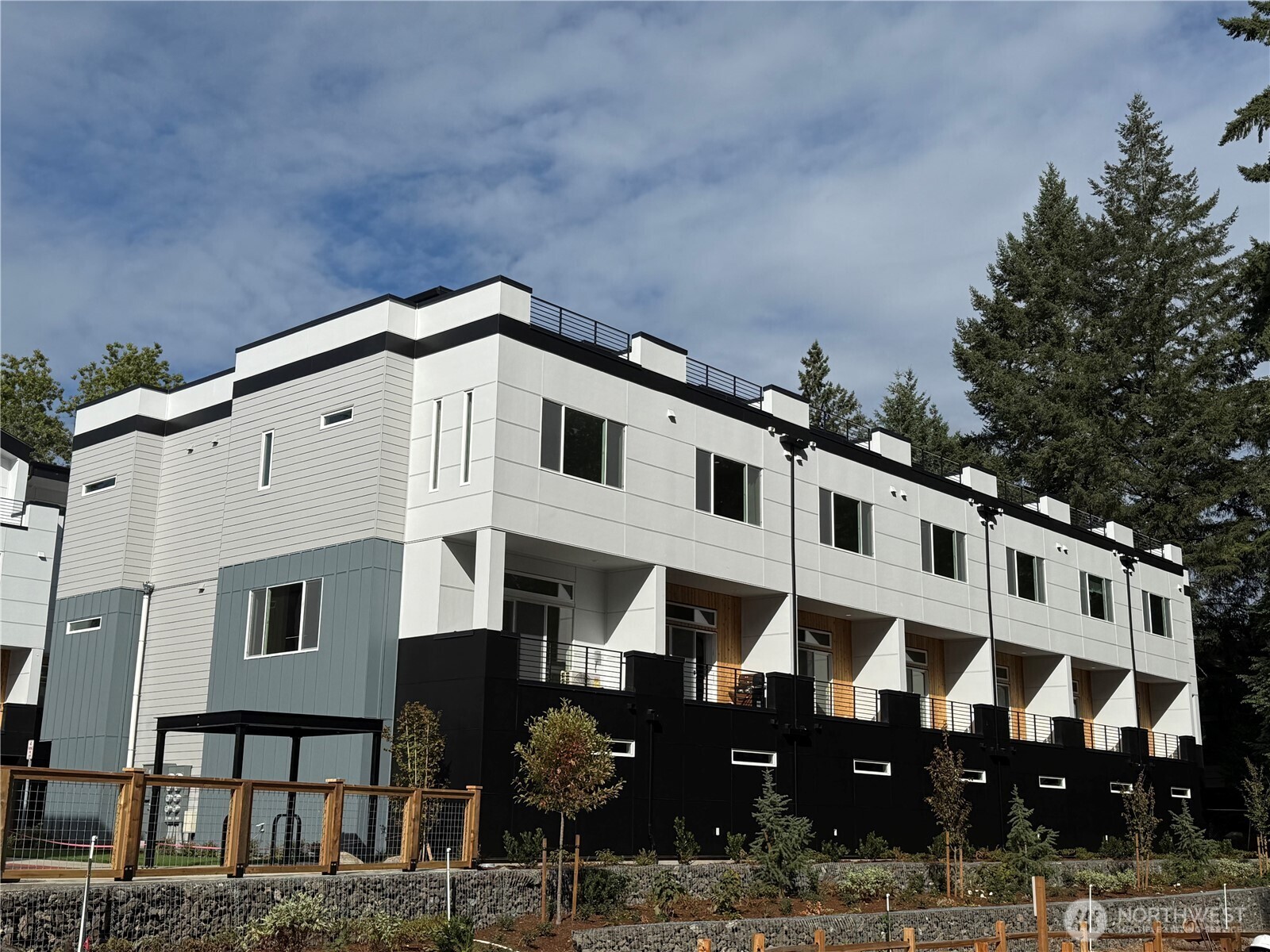 1179 129th Court NE, Bellevue, WA 98005