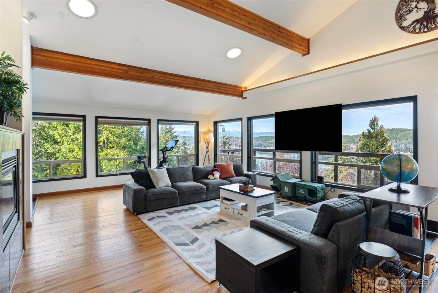 341 E Olympic Vista Drive , Union, WA 98592